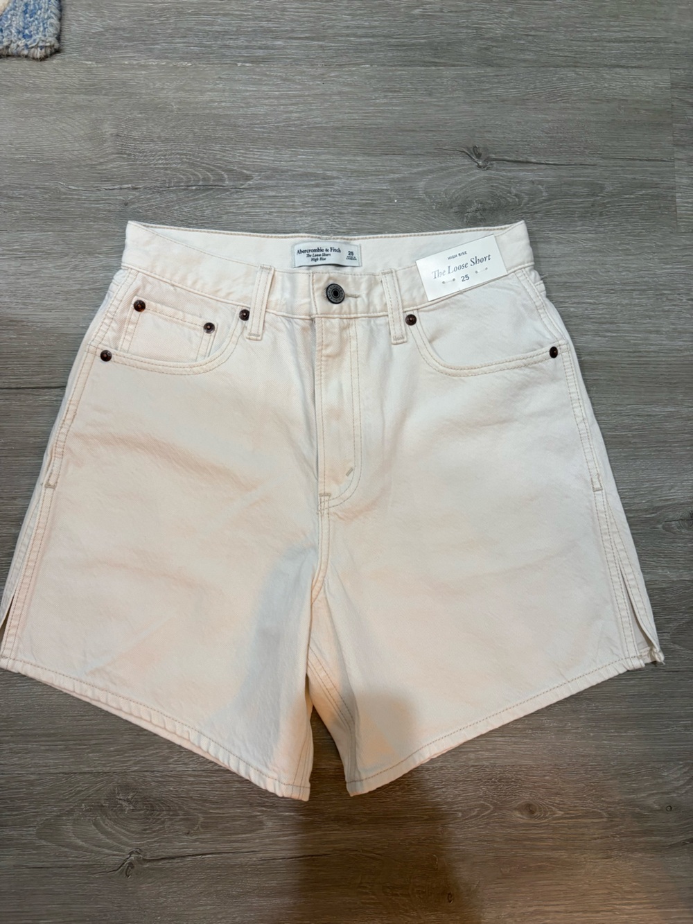 NWT Abercrombie & Fitch Off-White Denim Shorts